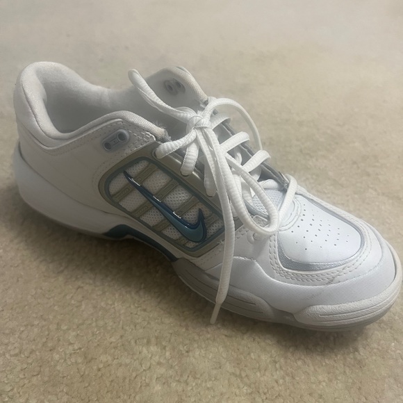 Retro Nike Runners - Picture 4 of 5